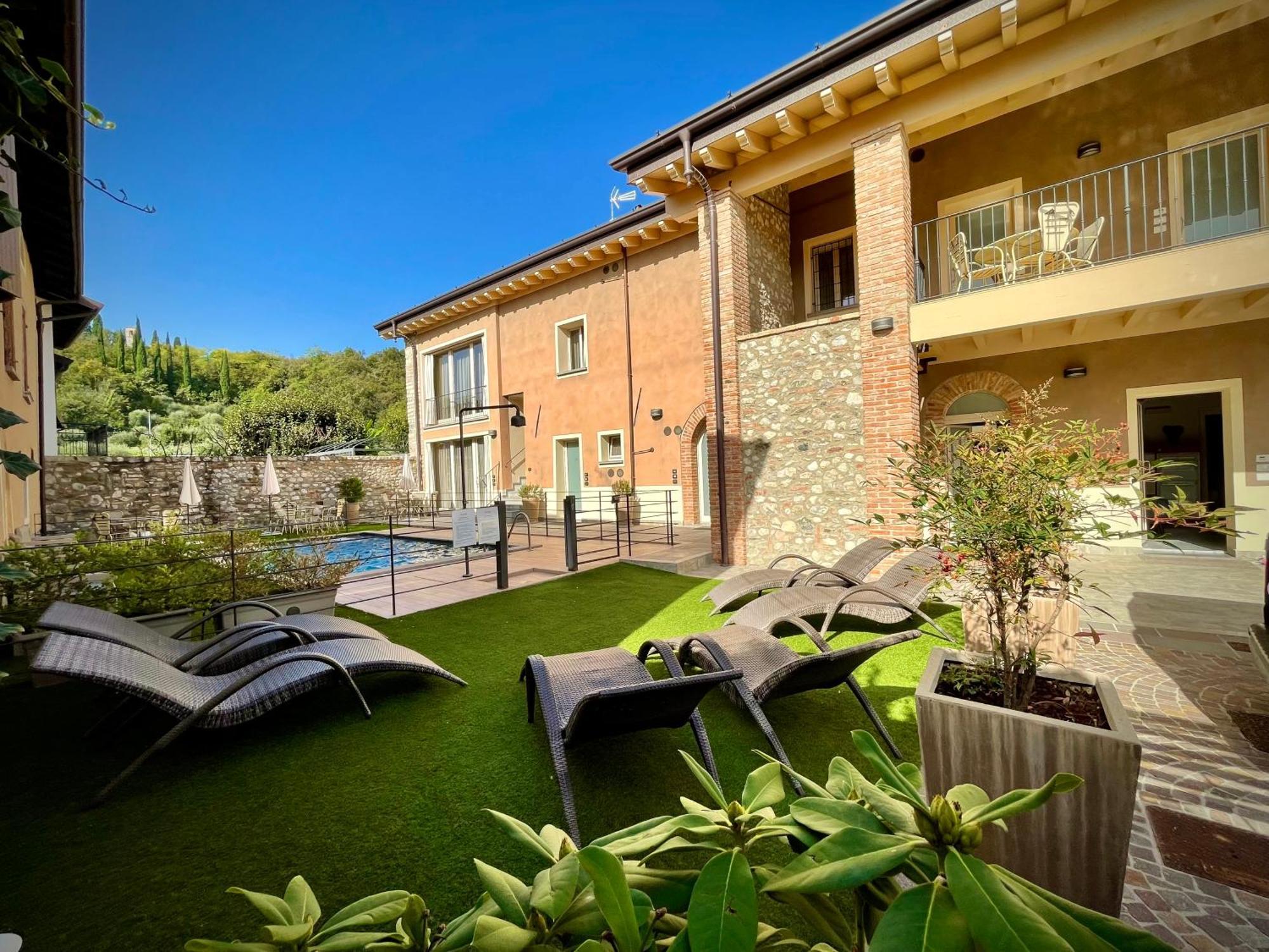 Villa Fontanelle Gardapartments Polpenazze del Garda Buitenkant foto