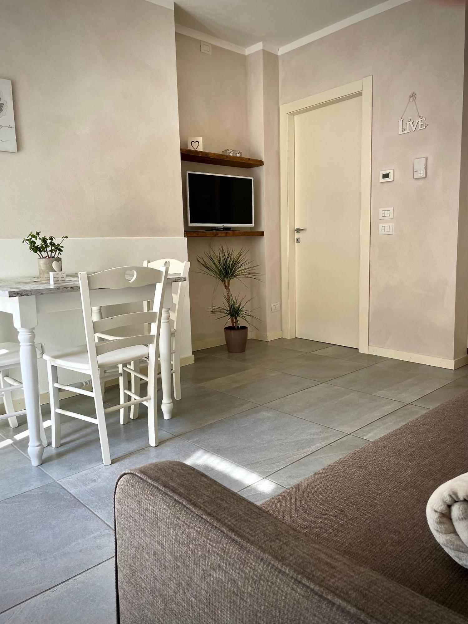 Villa Fontanelle Gardapartments Polpenazze del Garda Buitenkant foto