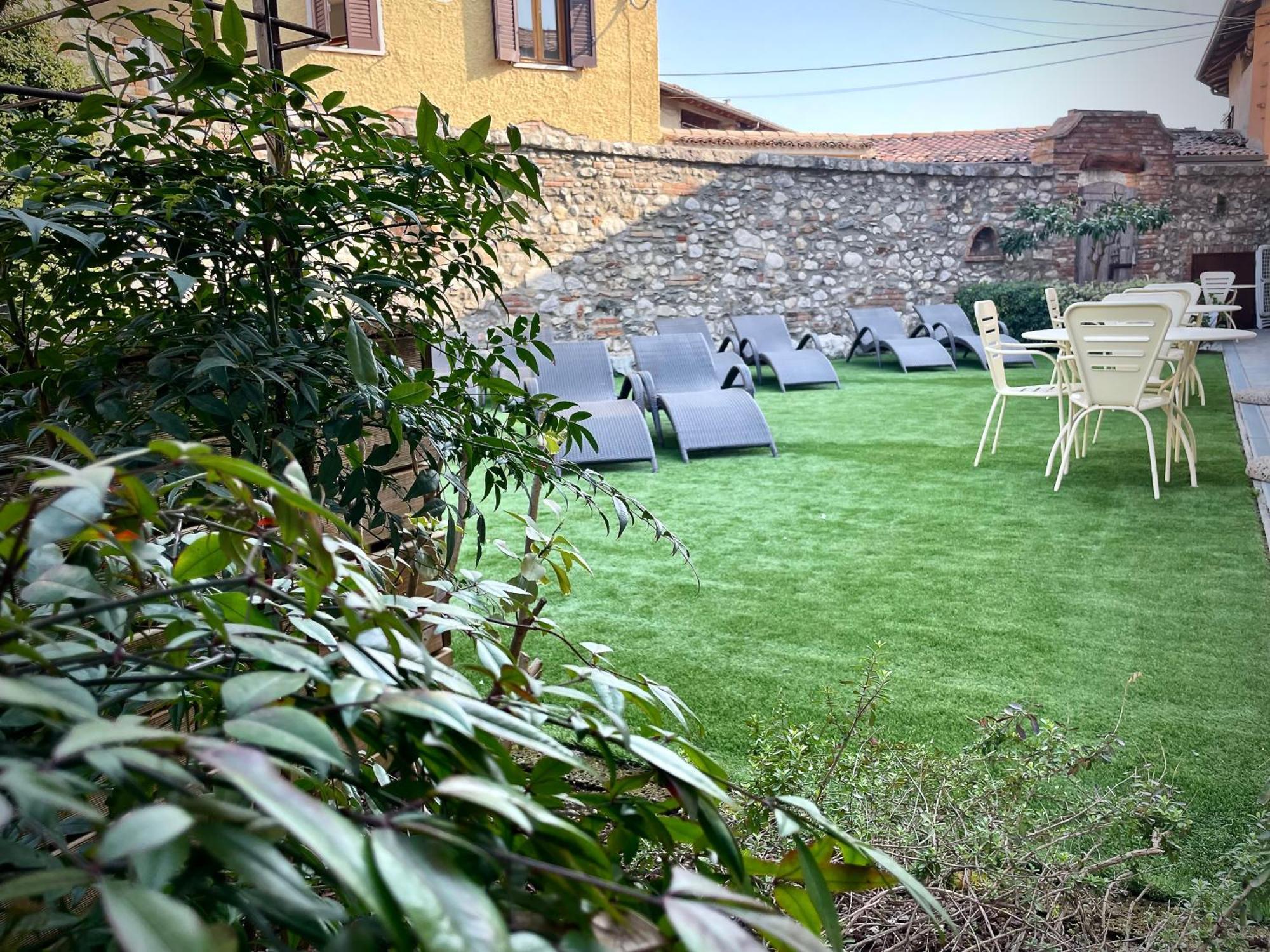 Villa Fontanelle Gardapartments Polpenazze del Garda Buitenkant foto